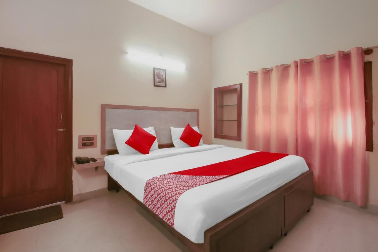 מייזור Kaveri Hotel Bed & Breakfast מראה חיצוני תמונה