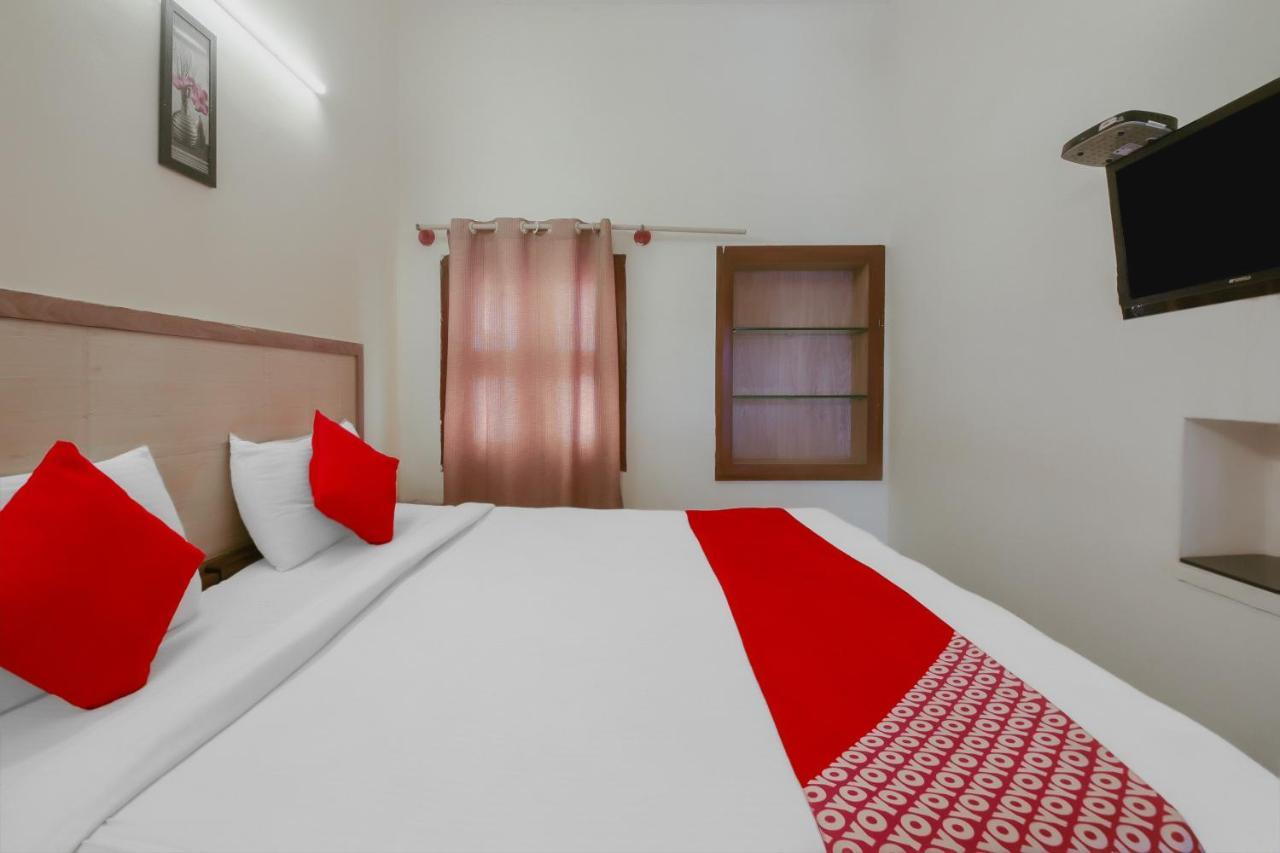 מייזור Kaveri Hotel Bed & Breakfast מראה חיצוני תמונה