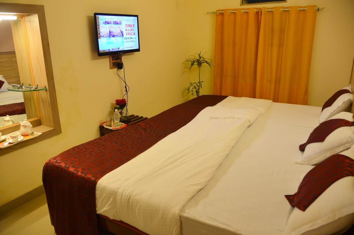 מייזור Kaveri Hotel Bed & Breakfast מראה חיצוני תמונה