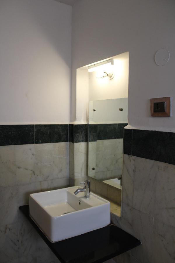 מייזור Kaveri Hotel Bed & Breakfast מראה חיצוני תמונה
