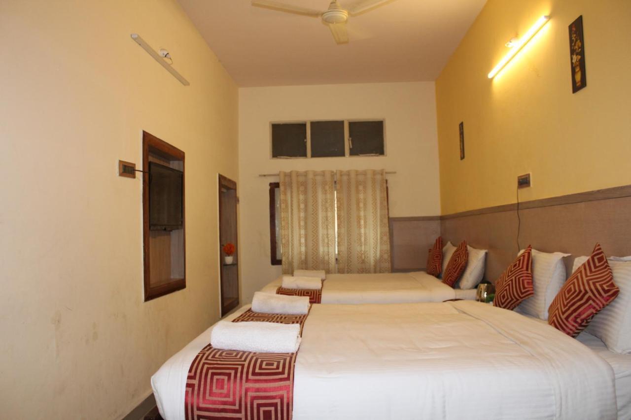 מייזור Kaveri Hotel Bed & Breakfast מראה חיצוני תמונה